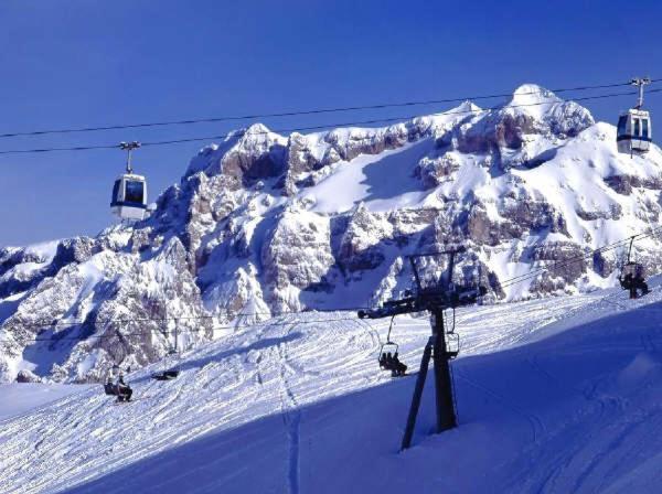 Spinale Casa In Centro, Arrivi Con Gli Sci! Sanificazione A Vapore Madonna di Campiglio Exterior foto