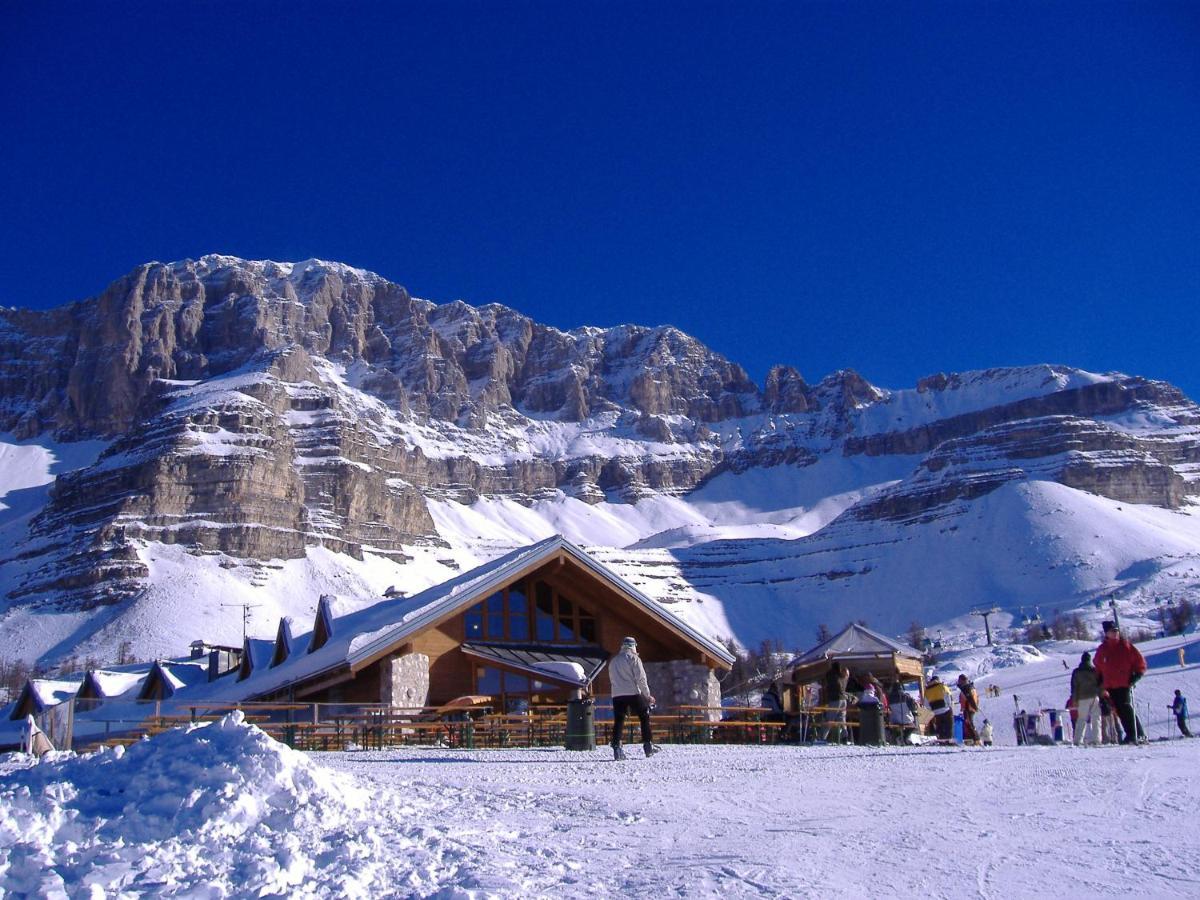 Spinale Casa In Centro, Arrivi Con Gli Sci! Sanificazione A Vapore Madonna di Campiglio Exterior foto