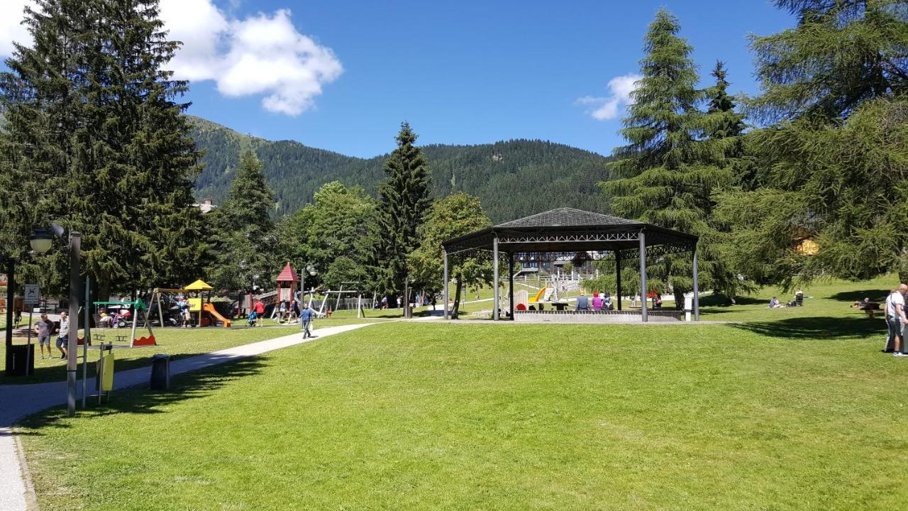 Spinale Casa In Centro, Arrivi Con Gli Sci! Sanificazione A Vapore Madonna di Campiglio Exterior foto